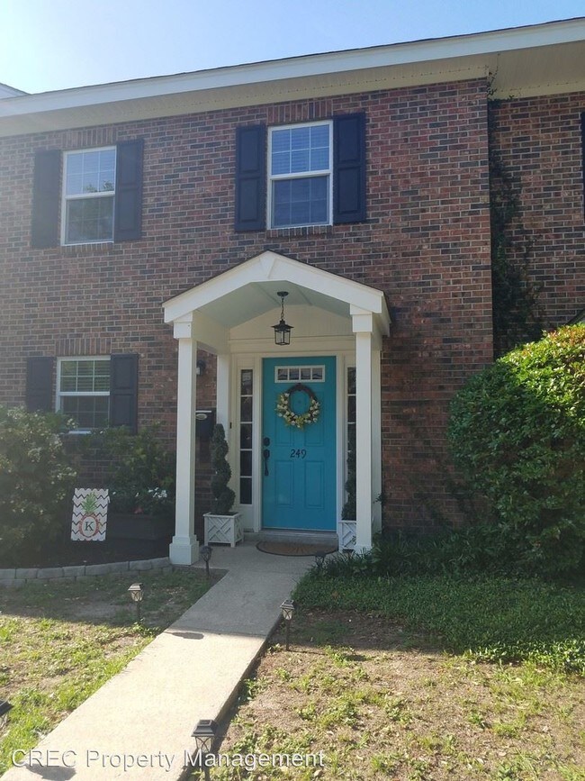 Building Photo - 3 br, 2.5 bath House - 249 Heritage Circle