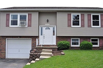 Primary Photo - 2661 Penbrook Ln