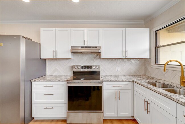 Foto del edificio - 1402 E 21st St