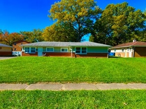 Building Photo - 3020 Northgate Ave