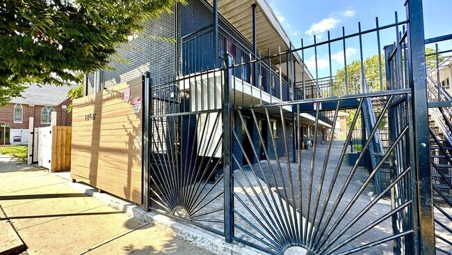 Foto del edificio - 1312 Springwood Ave