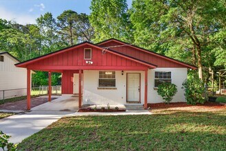 Building Photo - 8009 Jasper Ave