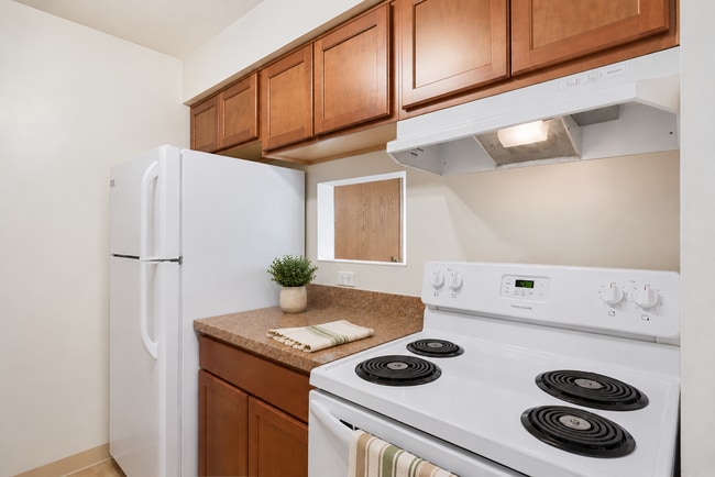 Building Photo - Walnut Hill