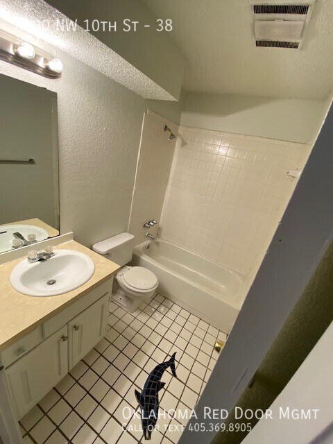 Foto del edificio - 3 bedroom 1.5 bathroom