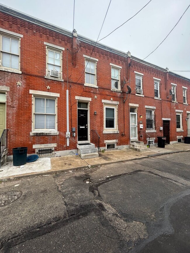 Building Photo - 853-57 Palm St