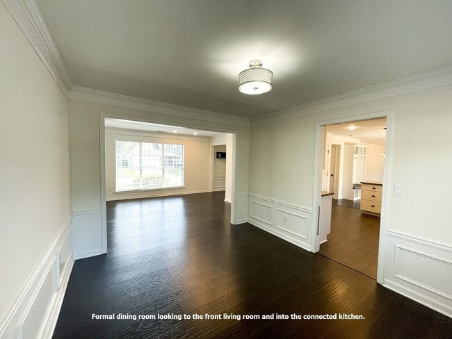 Building Photo - Beautiful fenced in Corner Lot!