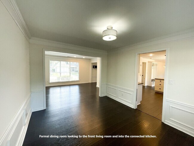 Foto del edificio - Beautiful fenced in Corner Lot!