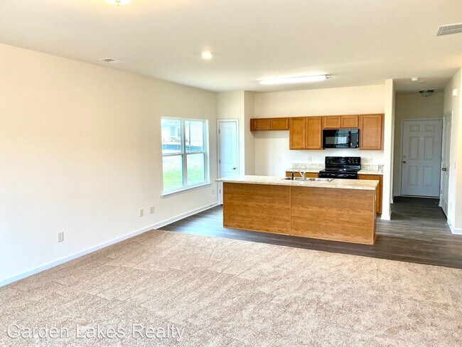 Building Photo - 3 br, 2 bath House - 19 Applewood Drive