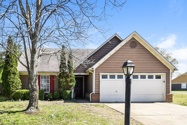 Building Photo - 7082 Hampton Dr