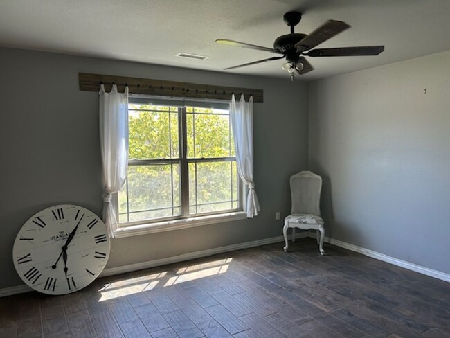 Foto del edificio - 3 bedroom 2 bath in Prairie Grove - privat...