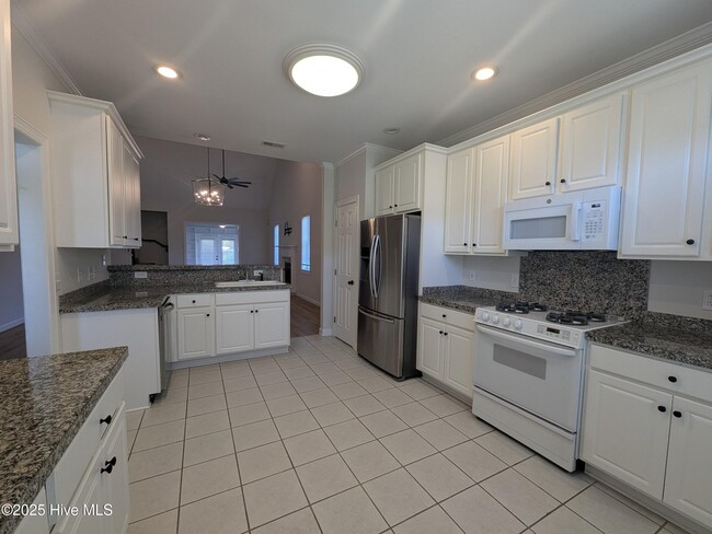 Building Photo - 1507 W Morning Dove Cir