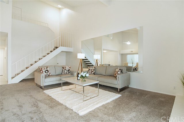Building Photo - 6963 E Shorecrest Dr