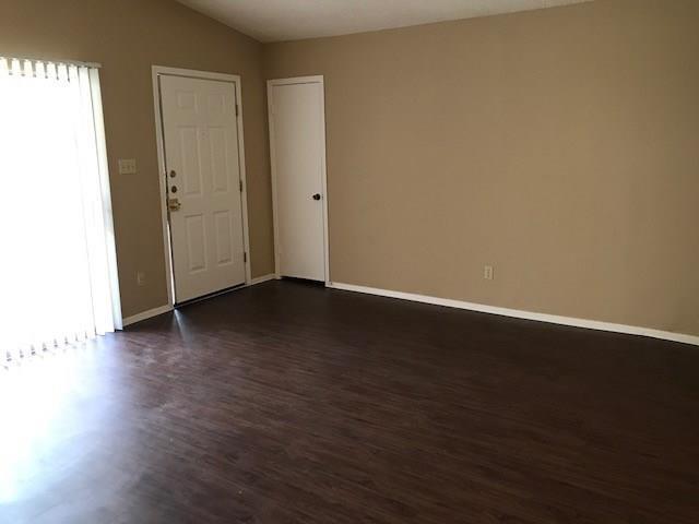 Foto del edificio - 806 Sirocco Dr