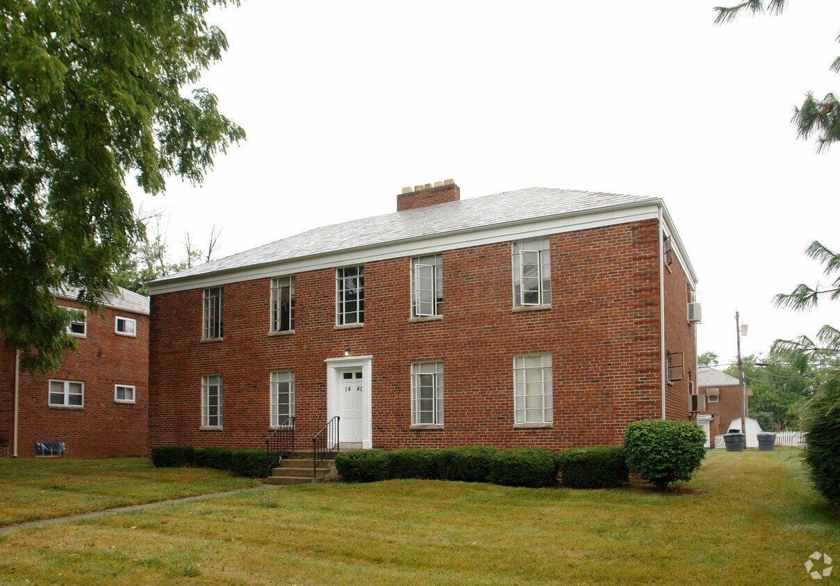 Primary Photo - 1440 Elmwood Ave