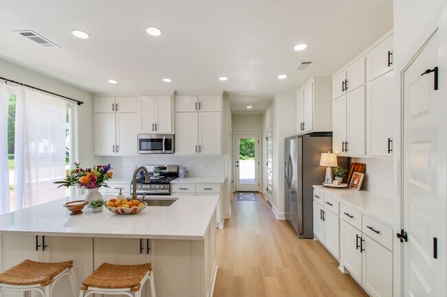 Foto del edificio - 1107 W 9th Ave