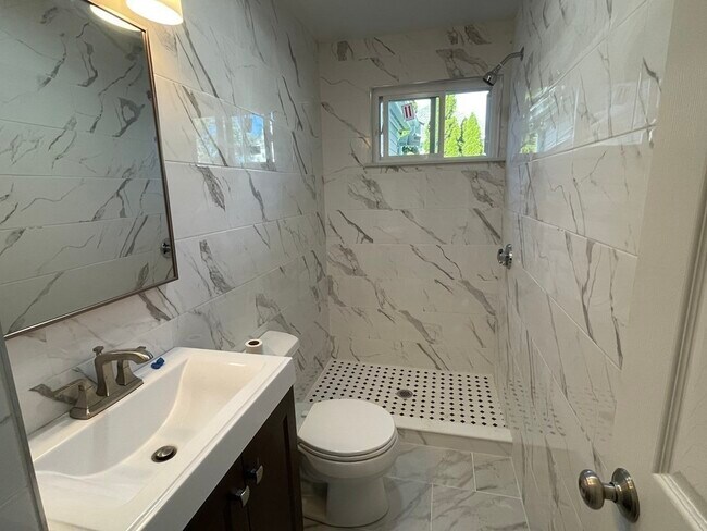 Foto del edificio - 42 Tyler St