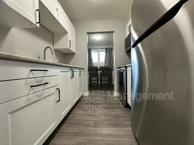 Photo du bâtiment - 117 Centennial Dr