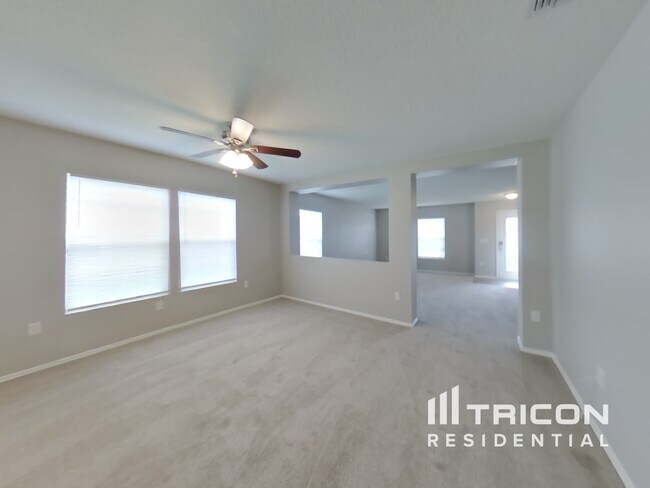 Foto del edificio - 11656 Huckba Ct