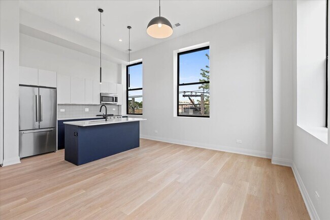 Foto del edificio - 1934 W North Ave