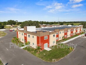 Building Photo - 260 Spanish Moss Cir