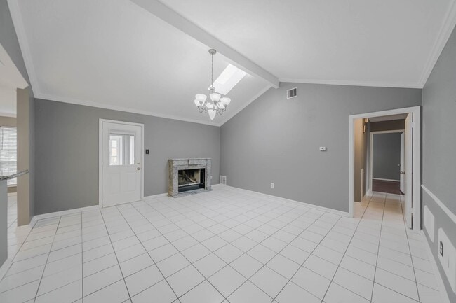 Foto del edificio - 10910 Vanderford Dr