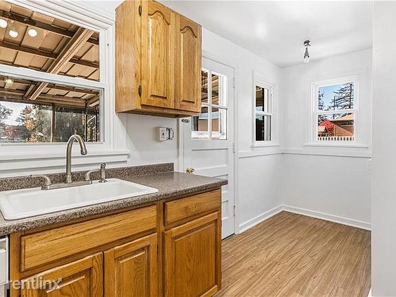 Building Photo - 3 br, 1 bath House - 111 McClelland Dr