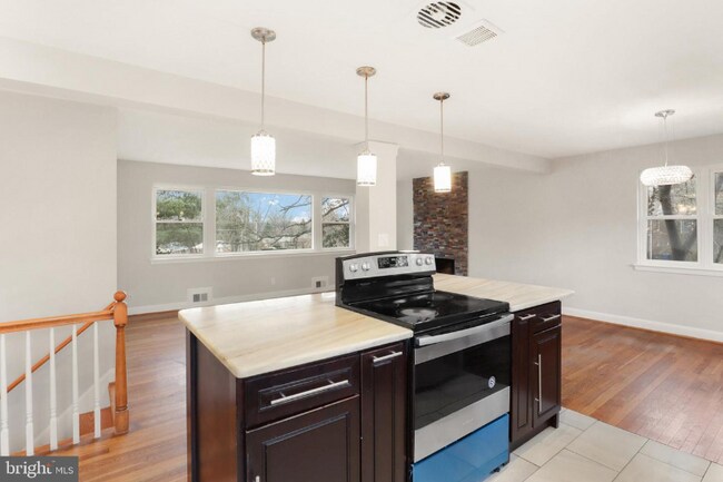 Foto del edificio - 3216 Hewitt St