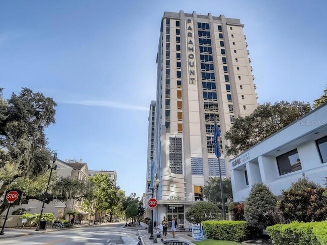 Foto del edificio - 415 E Pine St