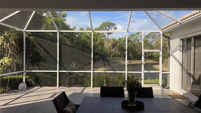 Foto del edificio - 9000 Willow Brook Dr