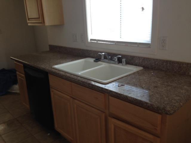 Foto del edificio - 414 Raymond Ave