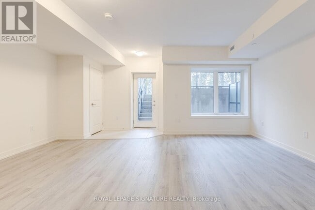 Building Photo - 58-2158 Elizabeth St S