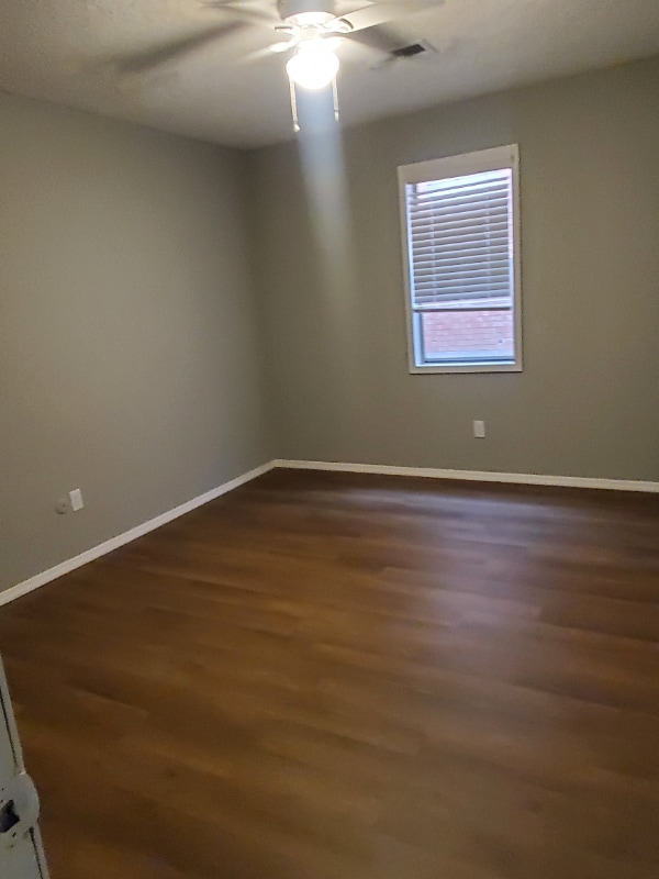 Building Photo - 1234 E Elm St