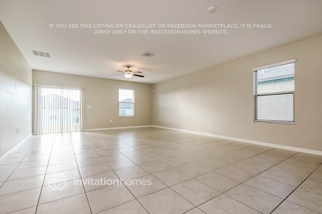 Foto del edificio - 1565 Blue Rose Dr