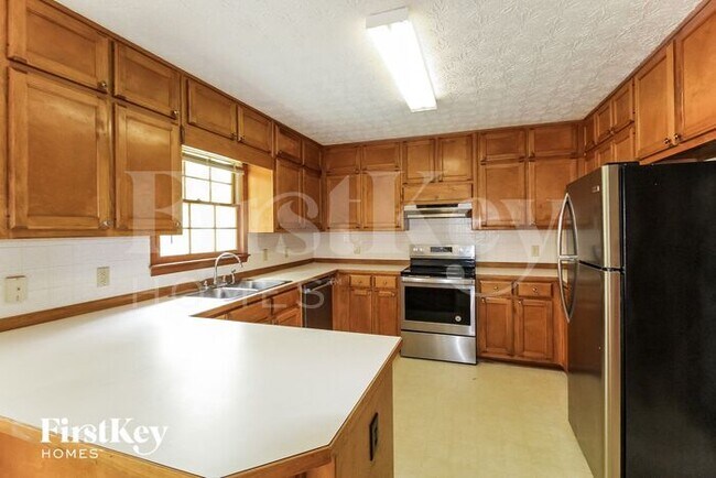 Foto del edificio - 1845 Rockside Ln SW