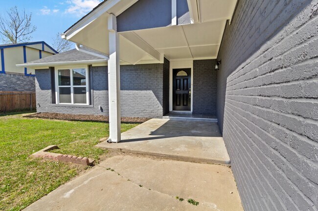 Foto del edificio - 8418 N 117th E Ave