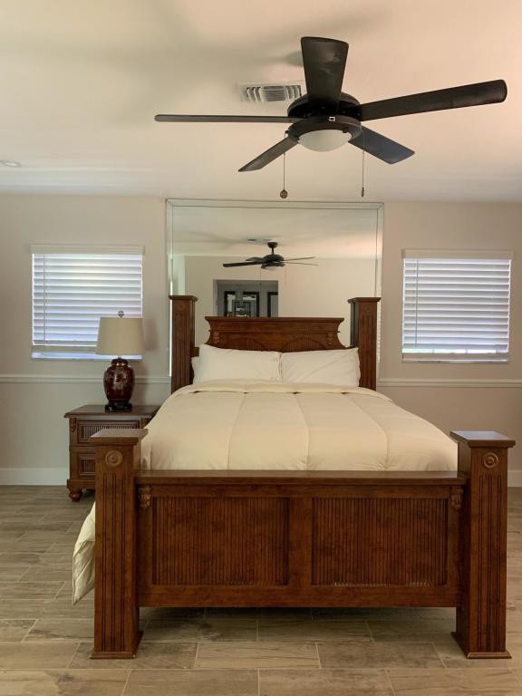 Foto del edificio - 3520 Lake Shore Dr