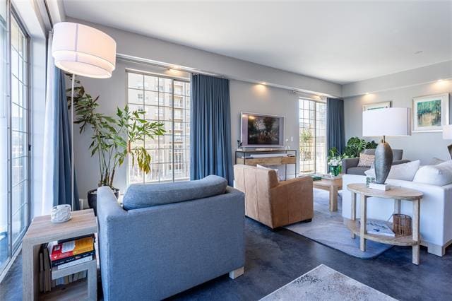 Building Photo - 3225 Turtle Creek Blvd Blvd