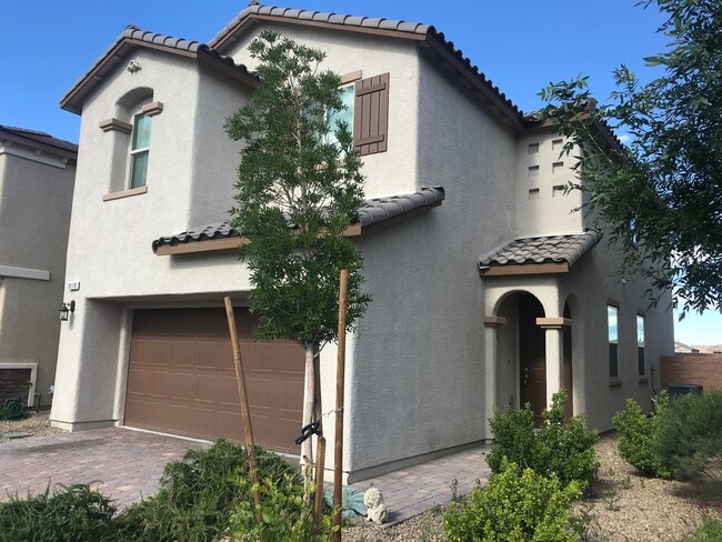 Building Photo - PERFECT 3 BED /2.5 BATH IN LAS VEGAS!