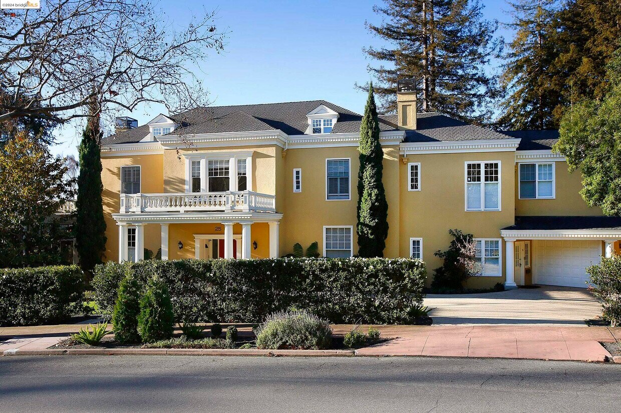 Primary Photo - 25 Crocker Ave