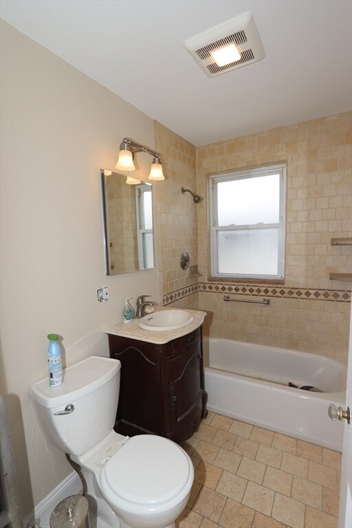 Foto del edificio - 153 Brayton Rd