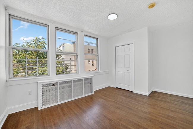 Building Photo - 59 Park Hill Ave