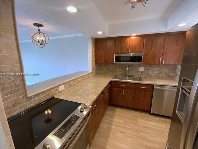 Foto del edificio - 7785 SW 86th St