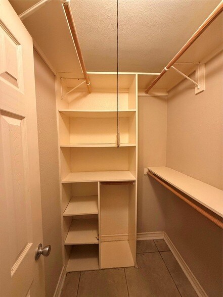 Foto del edificio - 407 E 45th St