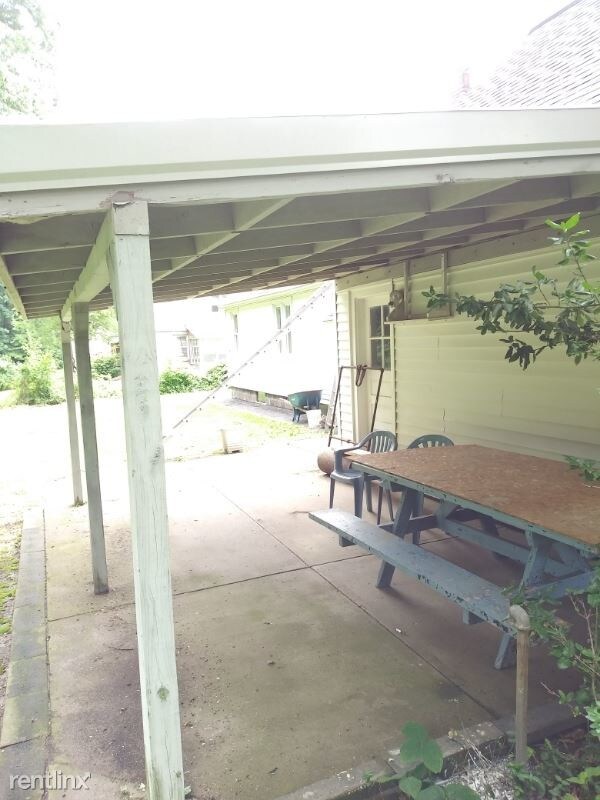 Building Photo - 3 br, 2 bath House - 25 Newell Rd