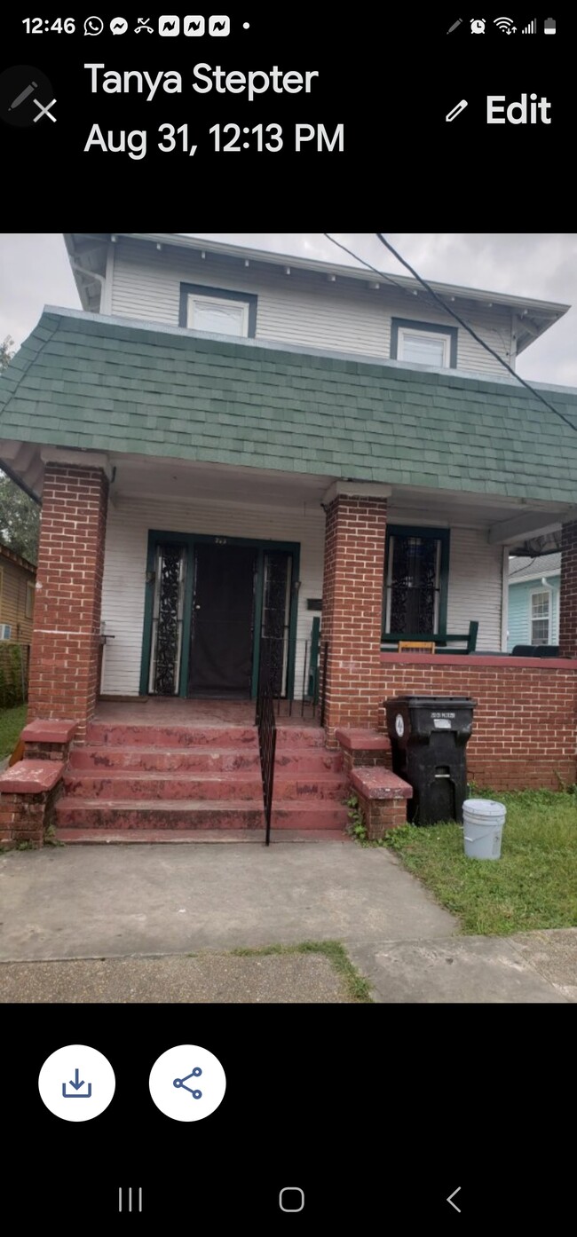 Building Photo - 8530 Apricot St
