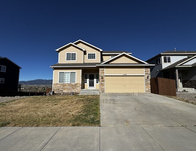 Gorgeous 5 Bedroom House in Security-Widefield - Gorgeous 5 Bedroom House in Security-Widefield
