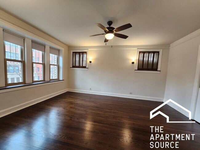 Foto del edificio - 1159 E 52nd St