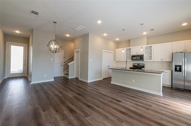 Foto del edificio - 6715 Parker Oaks Ln