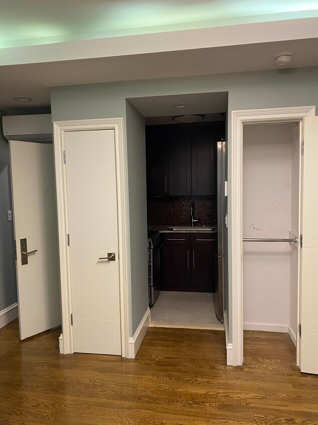 Kitchen Entry - 3009 Avenue M