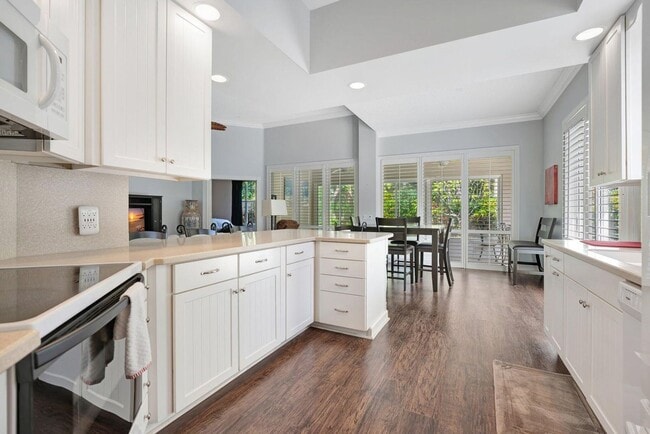 Photo - 150 Lost Bridge Dr House